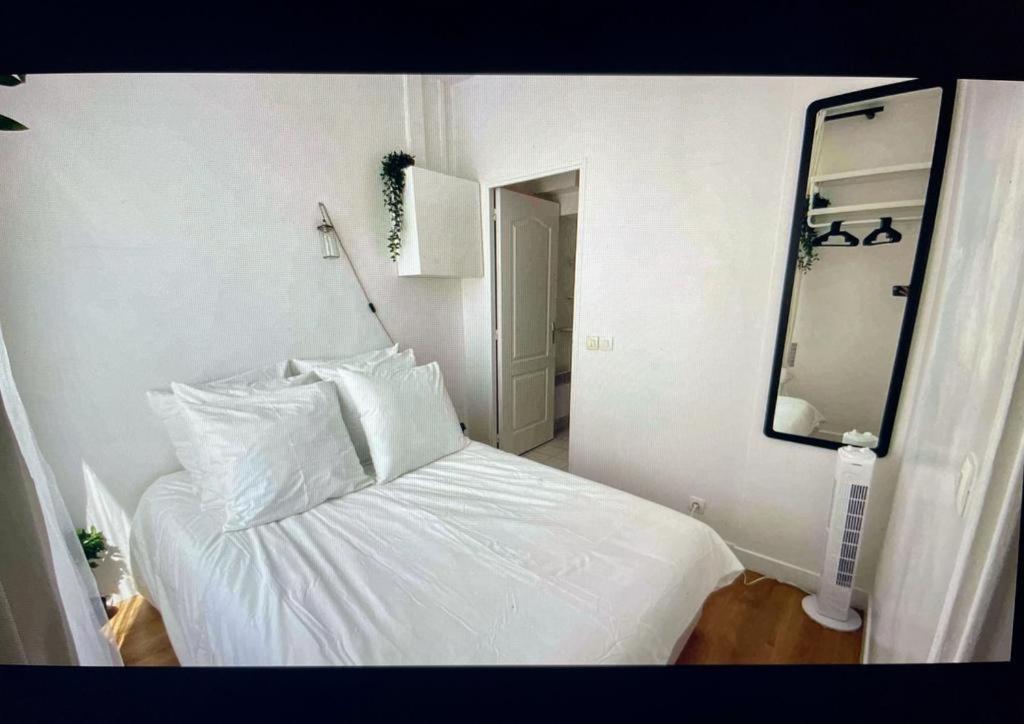 פריז Cute One Bedroom In Le Marais מראה חיצוני תמונה